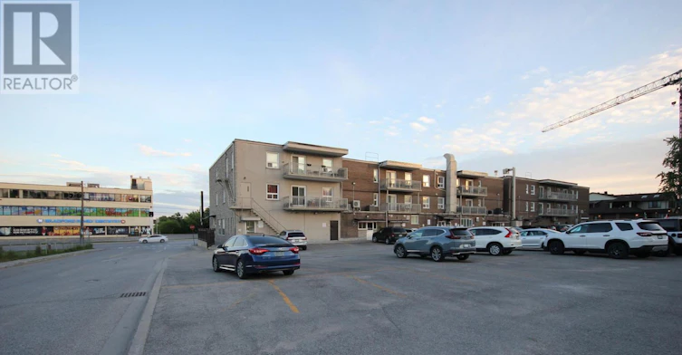 C3A-95 Holland Street W, Bradford West Gwillimbury, ON, L3Z 1R8 - 11