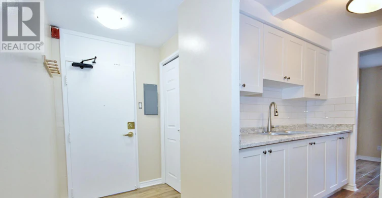 C3A-95 Holland Street W, Bradford West Gwillimbury, ON, L3Z 1R8 - 8