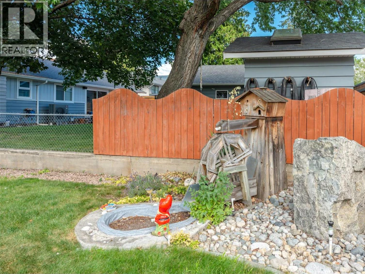 76 Huth Avenue, Penticton, BC, V2A 2Z8 - 61