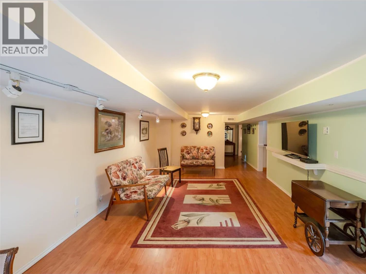 76 Huth Avenue, Penticton, BC, V2A 2Z8 - 34
