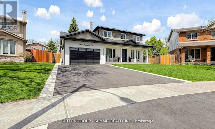2427 Ravensthorpe Crescent