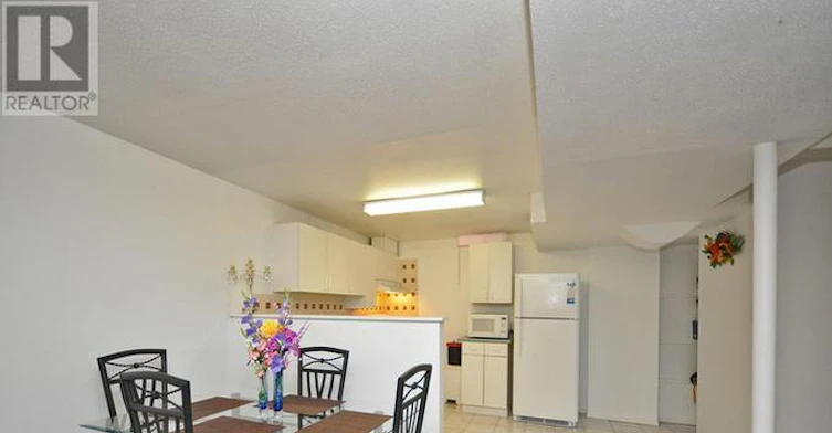 BSMT-5480 Whitehorn Avenue, Mississauga, ON, L5V 1V5 - 5