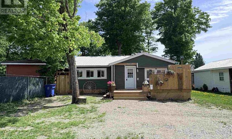 8 Wildwood Drive