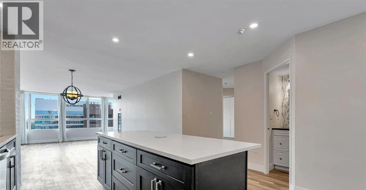 1902-75 Riverside Drive East, Windsor, ON, N9A 4C4 - 4
