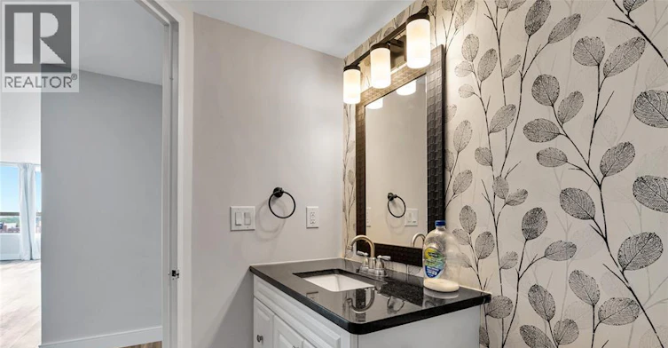 1902-75 Riverside Drive East, Windsor, ON, N9A 4C4 - 16