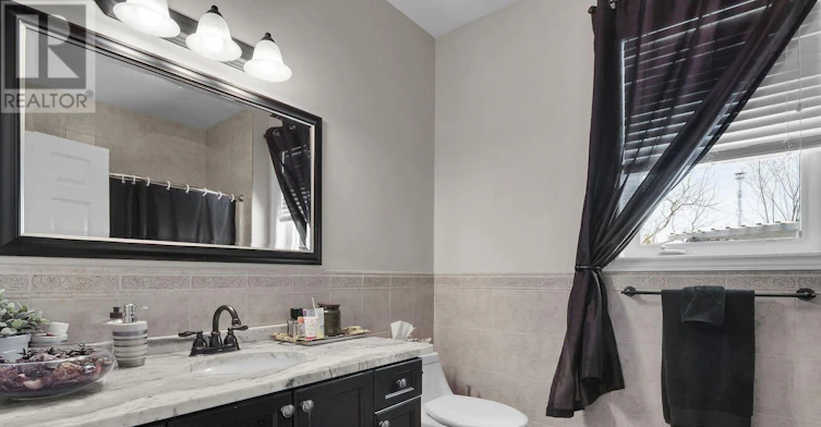1924 Foxwood Avenue, London, ON, N6G 0C5 - 22
