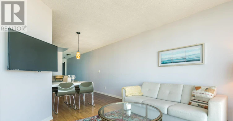 2907-18 Yonge Street, Toronto, ON, M5E 1Z8 - 5