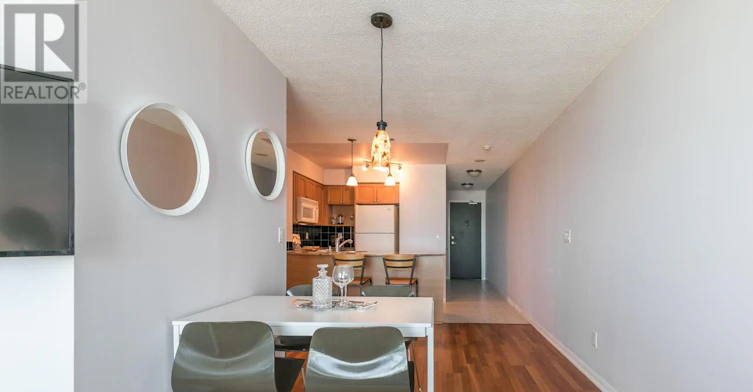 2907-18 Yonge Street, Toronto, ON, M5E 1Z8 - 6