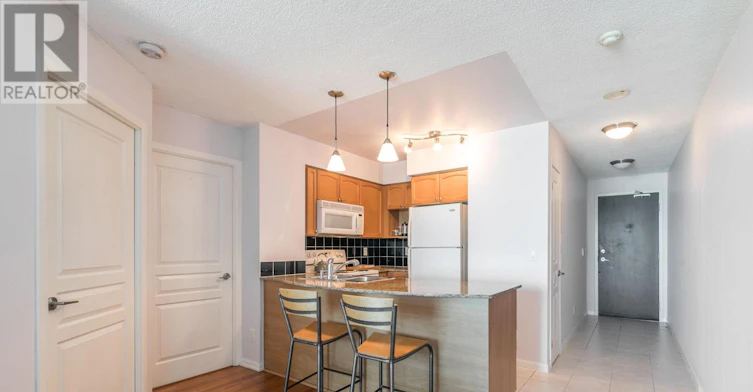 2907-18 Yonge Street, Toronto, ON, M5E 1Z8 - 8