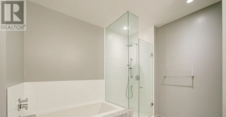 324-20 Fred Varley Drive, Markham, ON, L3R 1S4 - 13