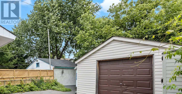 B - 53-1/2 Champagne Avenue, Ottawa, ON, K1S 4P1 - 13