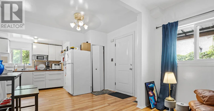 B - 53-1/2 Champagne Avenue, Ottawa, ON, K1S 4P1 - 3