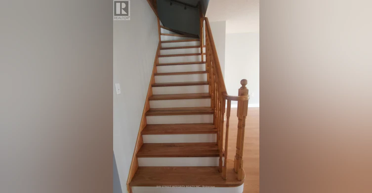 355 Ravineview Way, Oakville, ON, L6H 6S5 - 8