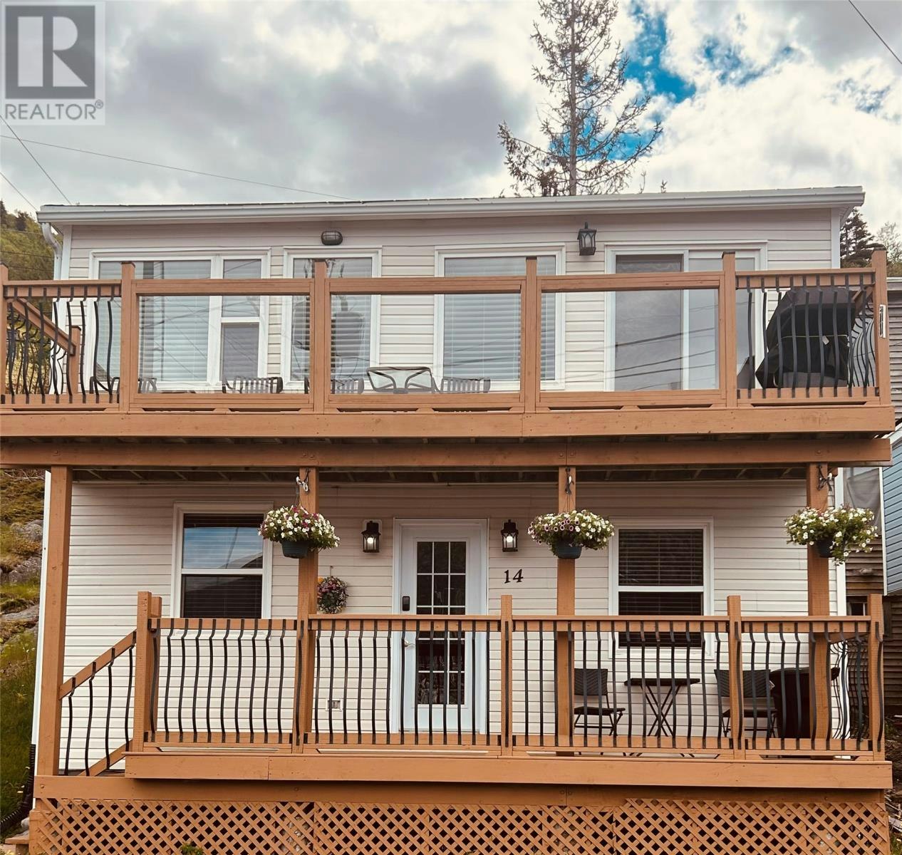 14 Fort Amherst Road, St Johns, NL, A1C 5H2