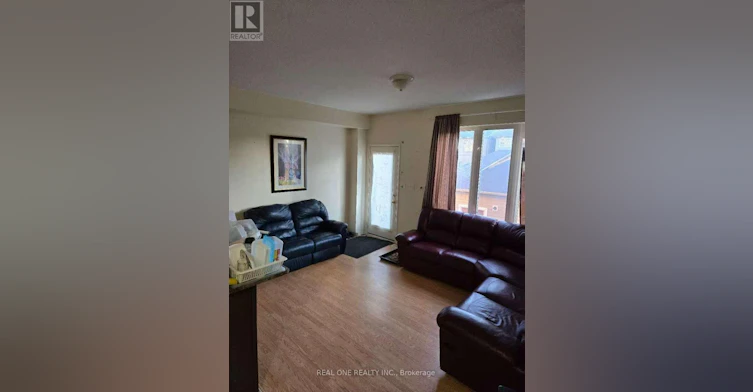 SECOND Floor Rooms 18 Troyer Avenue, Toronto, ON, M3J 3S6 - 5