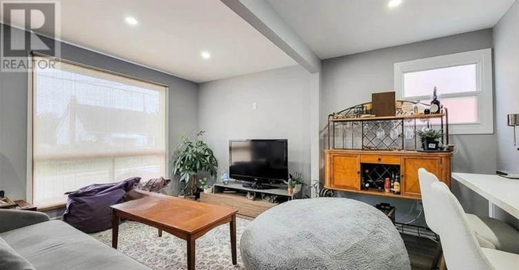 MAIN FLOOR-67 13th Street EAST, Hamilton, ON, L9A 3Z4