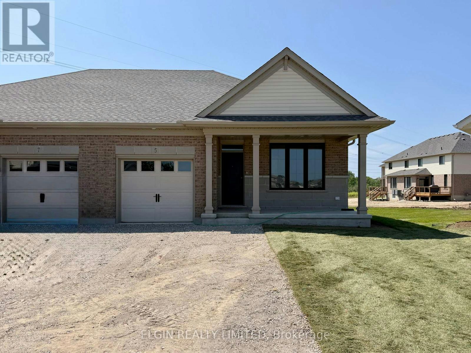 5 Columbus Court, Port Stanley, ON, N5P 0E5