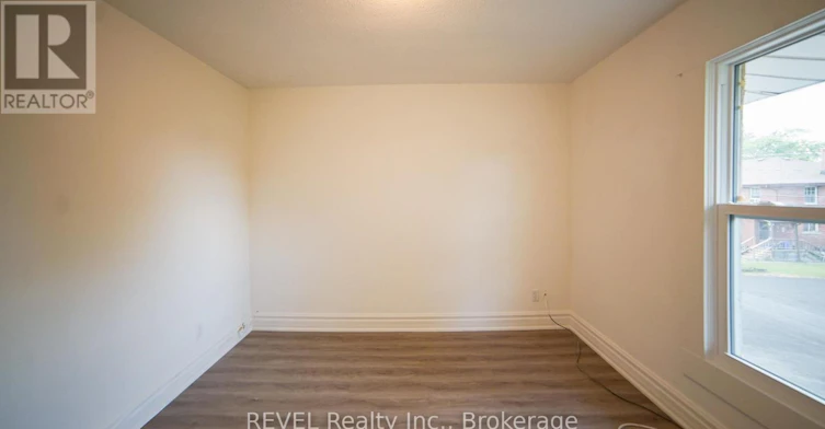 UPPER-21 Plymouth Road, Welland, ON, L3B 3C4 - 11
