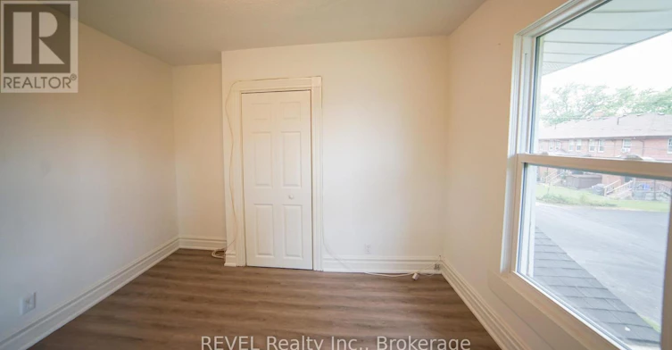 UPPER-21 Plymouth Road, Welland, ON, L3B 3C4 - 19