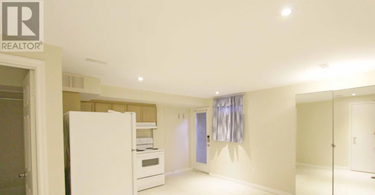 BSMT-64 Beaver Avenue, Toronto, ON, M6H 2G1 - 3