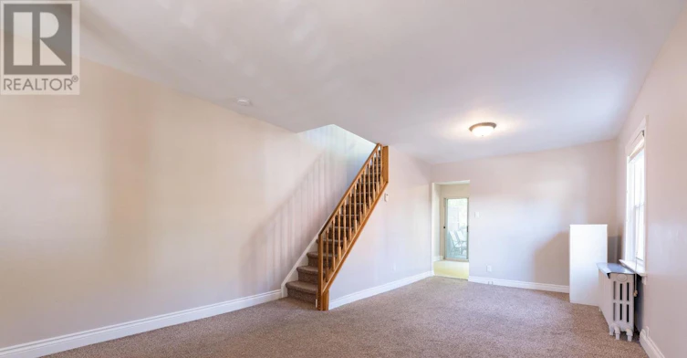 326 Monarch Park Avenue, Toronto, ON, M4J 4T1 - 4