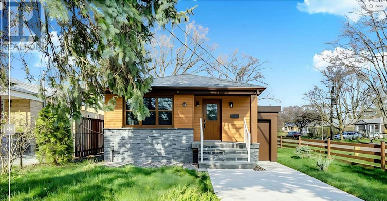1 Homestead Road, Toronto, ON, M1E 3R8