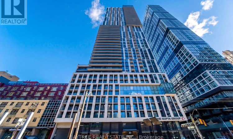 1121-251 Jarvis Street