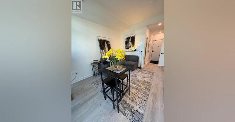 4810-55 Charles Street E, Toronto, ON, M4Y 0J1 - 2