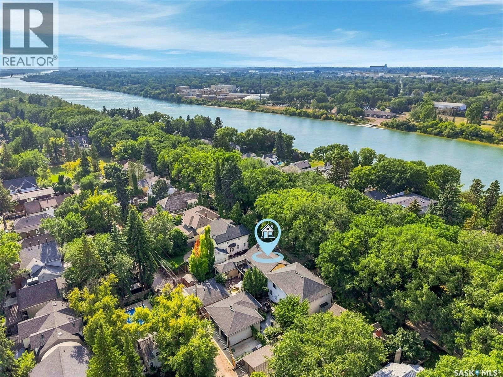 208 Saskatchewan Crescent W, Saskatoon, SK, S7M 0A5