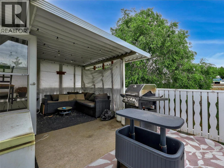 740 Sherwood Drive, Kamloops, BC, V2B 4E5 - 16