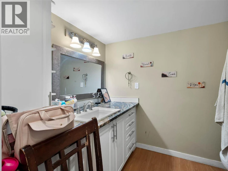 740 Sherwood Drive, Kamloops, BC, V2B 4E5 - 30