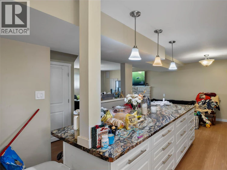 740 Sherwood Drive, Kamloops, BC, V2B 4E5 - 27