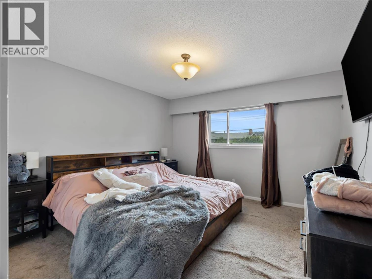 740 Sherwood Drive, Kamloops, BC, V2B 4E5 - 10