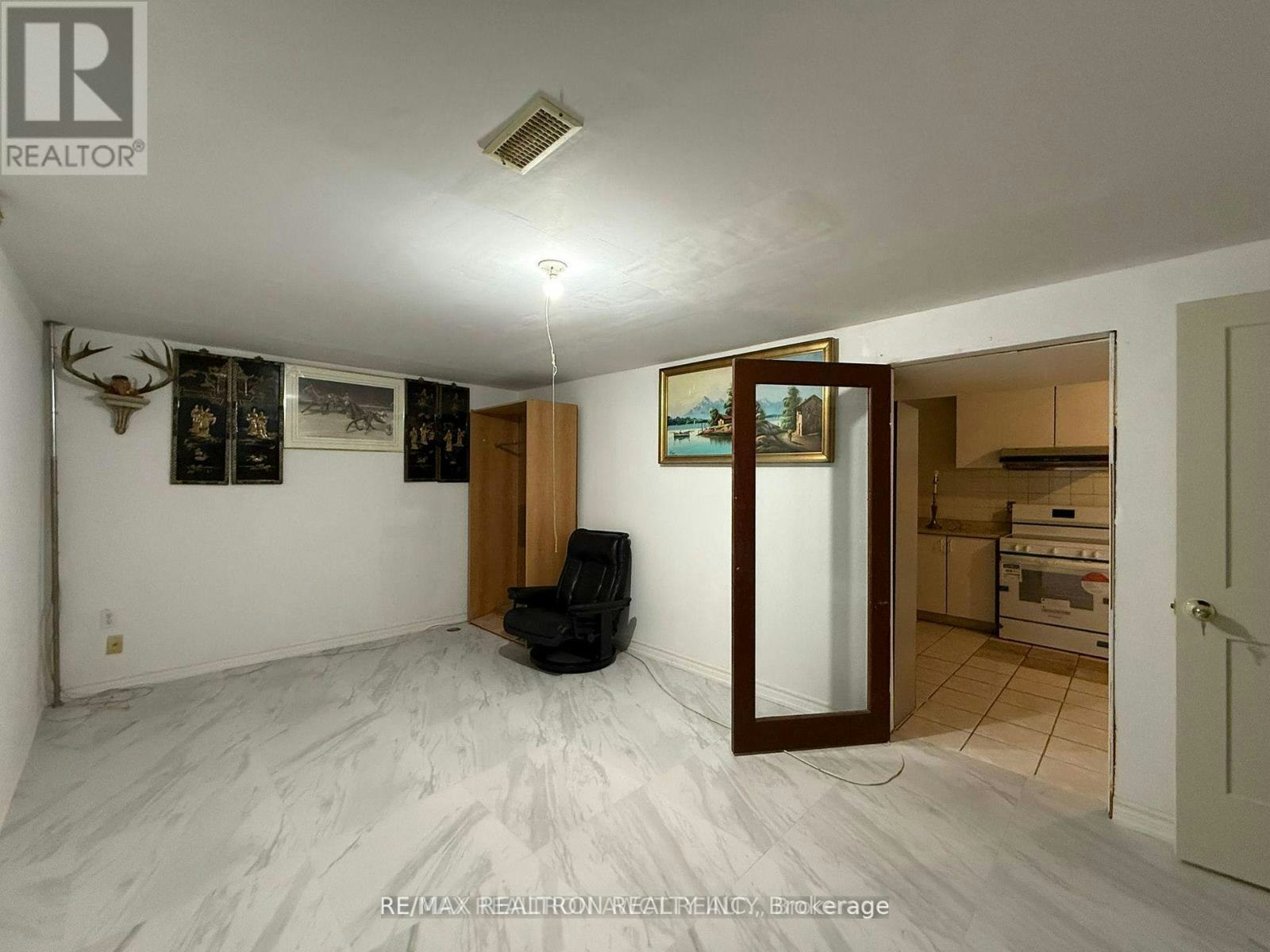 61 Wilmont Drive, Toronto, ON, M3N 1N5 - 8