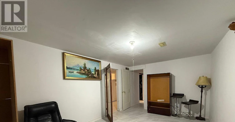 61 Wilmont Drive, Toronto, ON, M3N 1N5 - 2