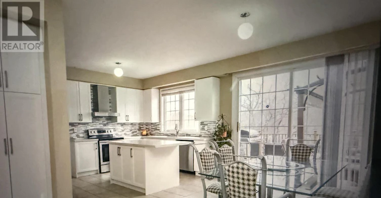 184 Treeline Boulevard, Brampton, ON, L6P 1E8 - 2