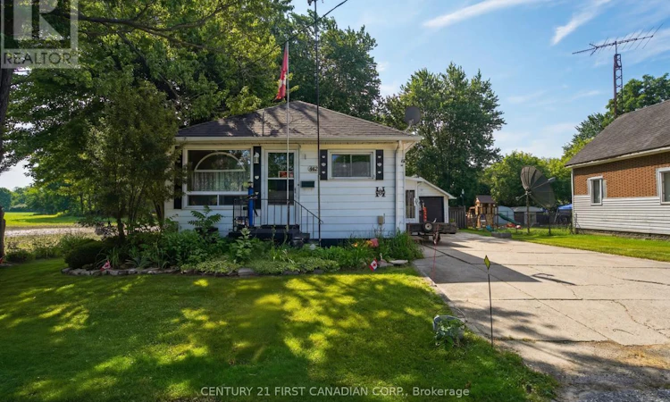 142 Frederic Street W