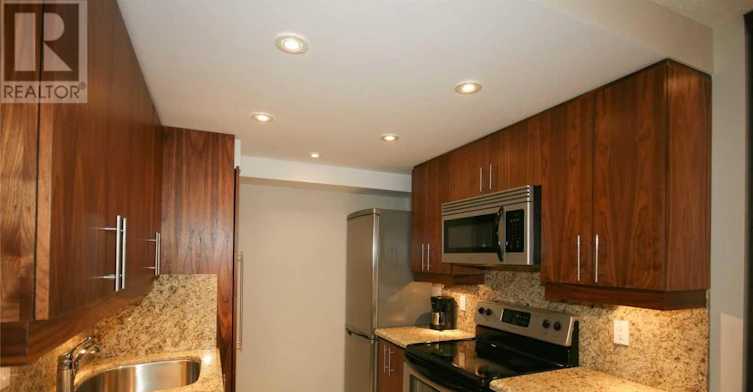 304-1055 Bay Street, Toronto, ON, M5S 3A3 - 2