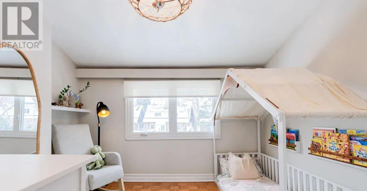 114 Springdale Boulevard, Toronto, ON, M4J 1W9 - 13