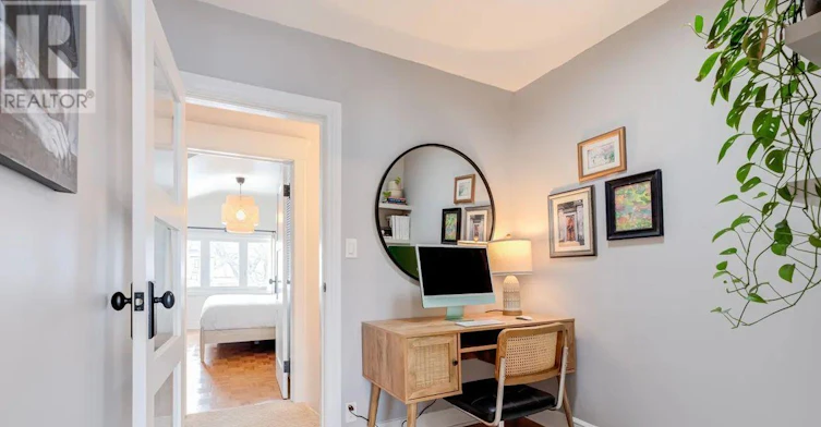 114 Springdale Boulevard, Toronto, ON, M4J 1W9 - 11