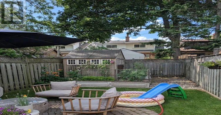 114 Springdale Boulevard, Toronto, ON, M4J 1W9 - 25