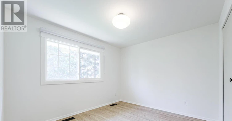 33 Forestbrook Crescent, Toronto, ON, M1T 1S7 - 32