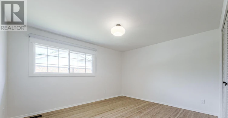 33 Forestbrook Crescent, Toronto, ON, M1T 1S7 - 35