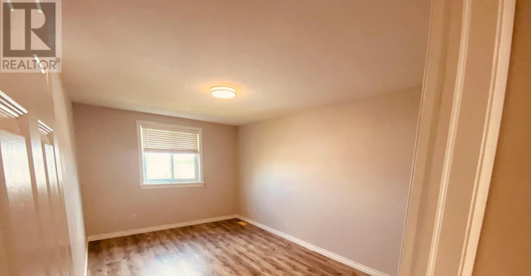 MAIN-668A Butternut Avenue, Waterloo, ON, N2V 2L1 - 3