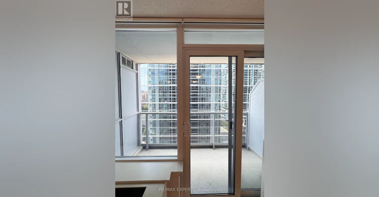 2011-4978 Yonge Street, Toronto, ON, M2N 7G8 - 13