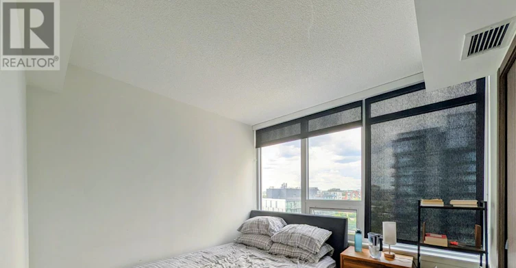 1905-19 Bathurst Street, Toronto, ON, M5V 0N2 - 8