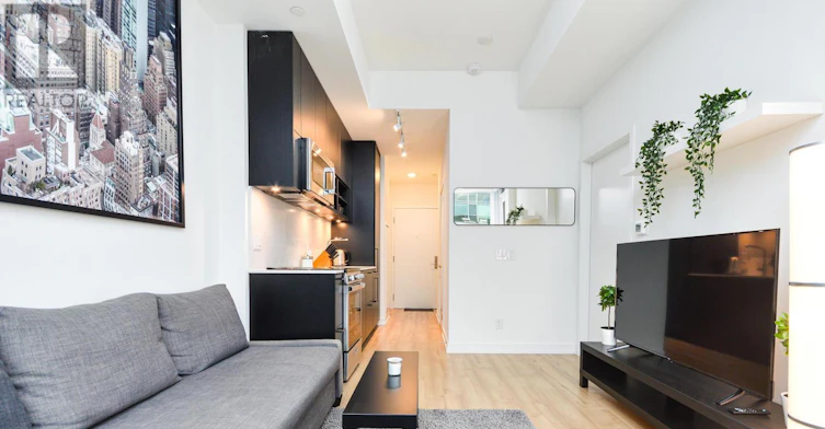 135 Liberty Street EAST, Toronto, ON, M6K 0G7 - 8