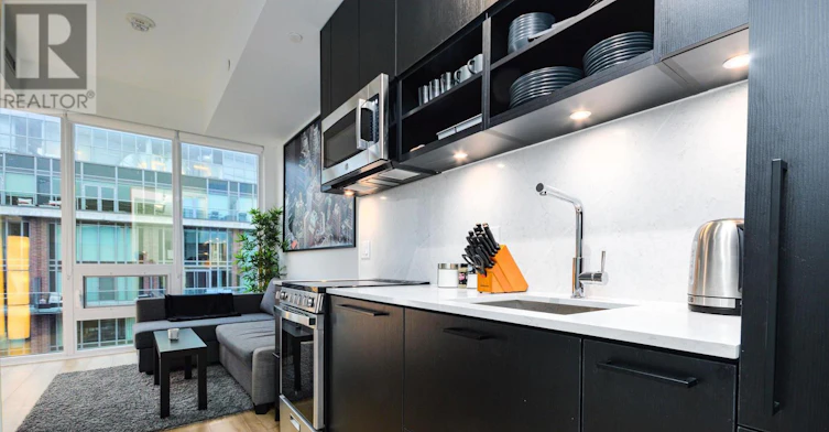 135 Liberty Street EAST, Toronto, ON, M6K 0G7 - 16