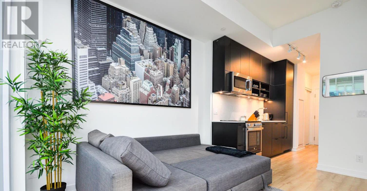 135 Liberty Street EAST, Toronto, ON, M6K 0G7 - 17