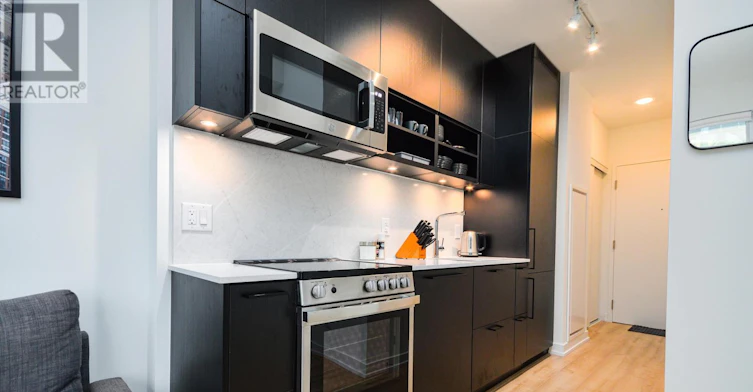 135 Liberty Street EAST, Toronto, ON, M6K 0G7 - 12